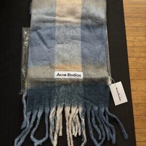 acne studios scard